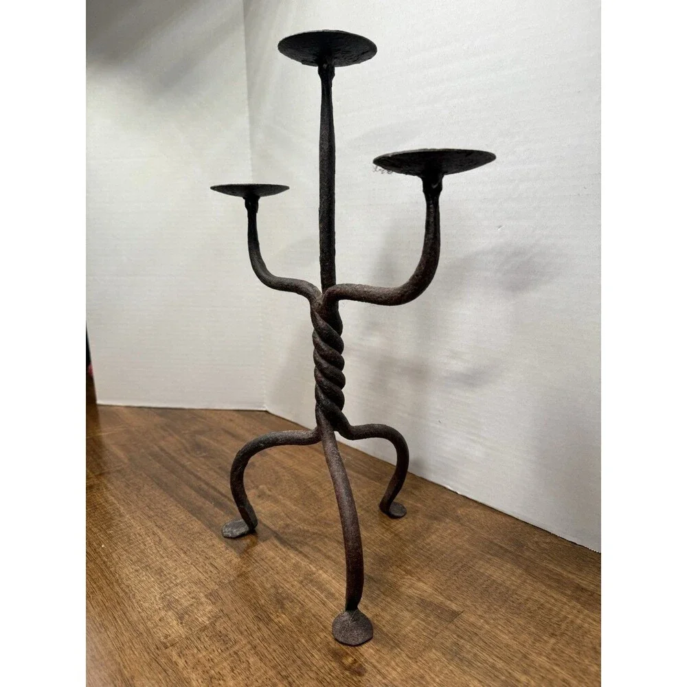 Cast iron candle stand/older, vintage, rustic, farmhouse core